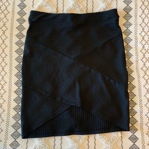 Womens black small fitted skirt